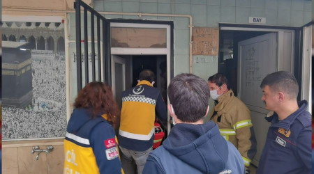 Cami görevlisi yaşlı adam evinde ölü bulundu