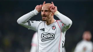 Cerny'i 'geyik kenesi' bitirdi! Be�ikta� �imdi ne yapacak?