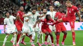Cezayir'i 2-1 yene �svi�re son 16 turuna ��kt�