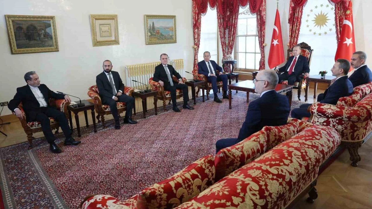 Cumhurba�kan� Erdo�an Rusya, �ran, Azerbaycan ve Ermenistan'�n d��i�leri bakanlar�yla g�r��t�