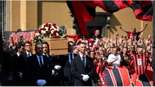 Defans denince ilk akla gelen futbolcu Baresi'ye son görev