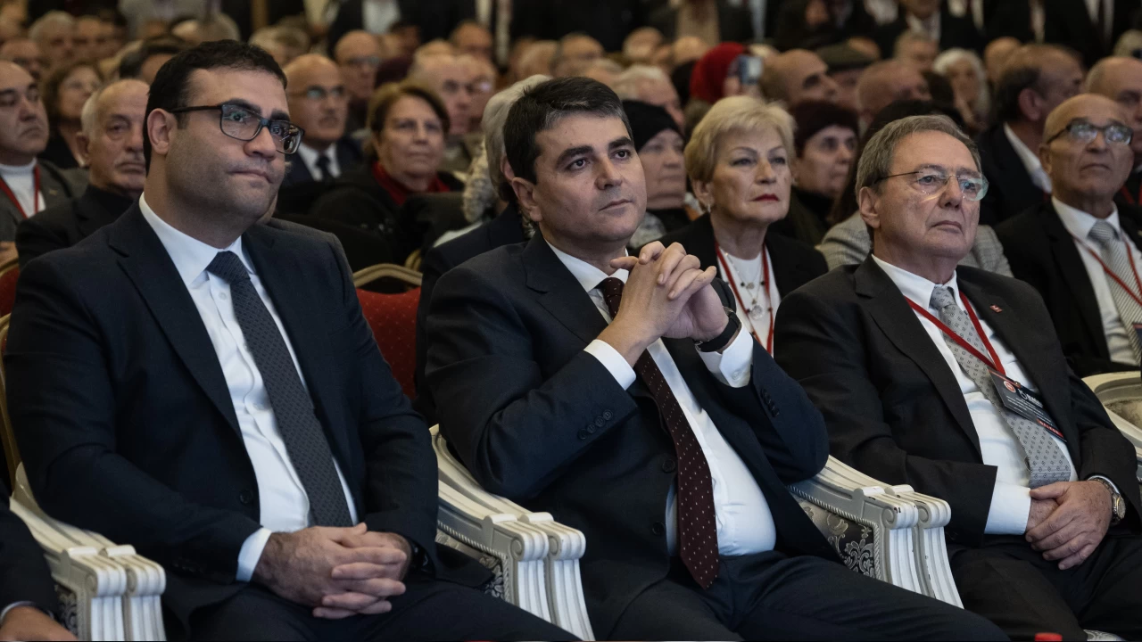 Demokrat Parti Genel Başkanlığına Gültekin Uysal yeniden seçildi