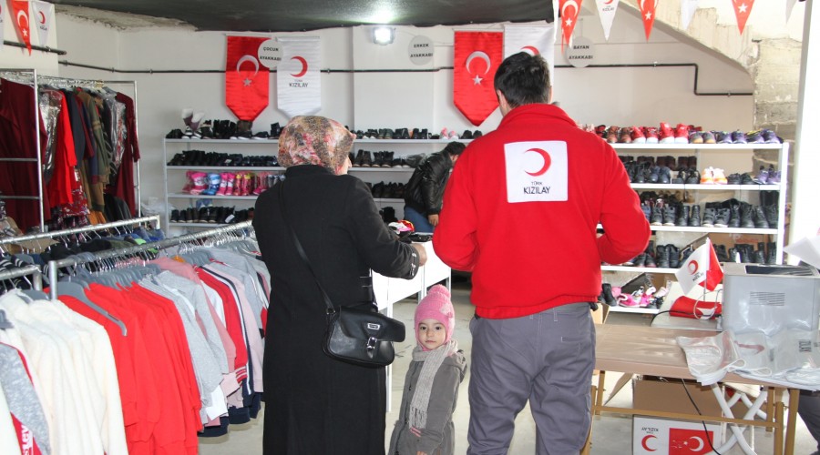 Depremzedeler için ‘Sosyal Market’