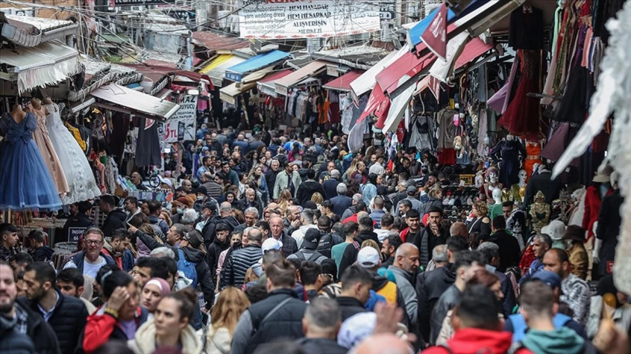 Dezenflasyon programı, reel ücretlerde düşüşe neden olacak