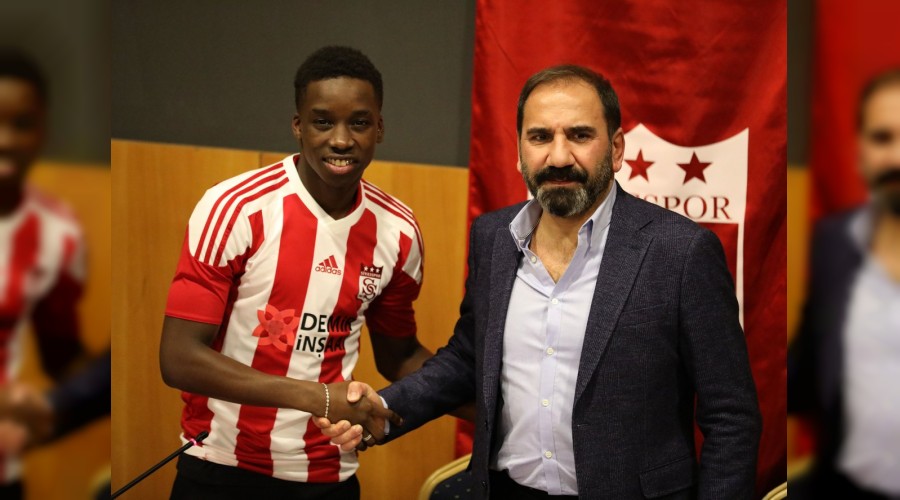 Diabate resmen Sivasspor'da