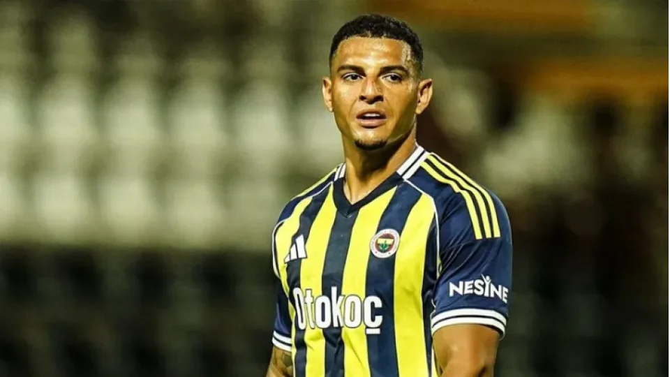 Diego Carlos ba�a bela oldu!