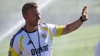 Dirk Kuyt'la sezon tamamlanabilir