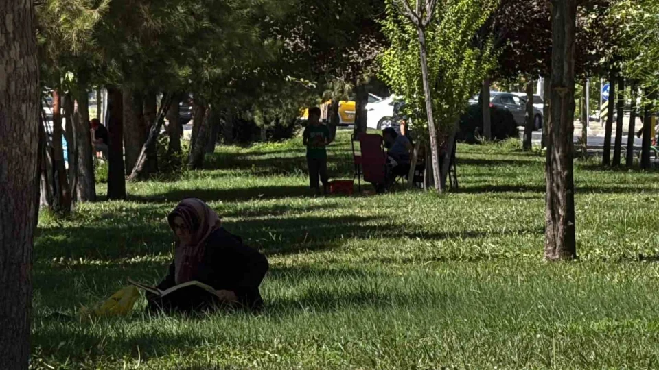 Diyarbak�r'da termometre 45 dereceyi g�sterdi