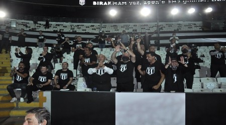Dört saatte 80 milyon toplandı