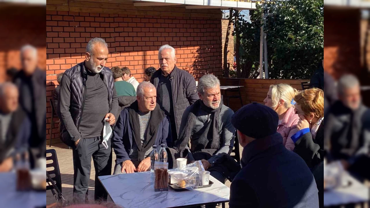 Edip Akbayram'n sevenleri hastaneye akn ediyor
