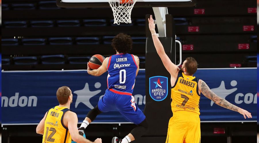 Efes'ten Khimki'ye 39 say fark 