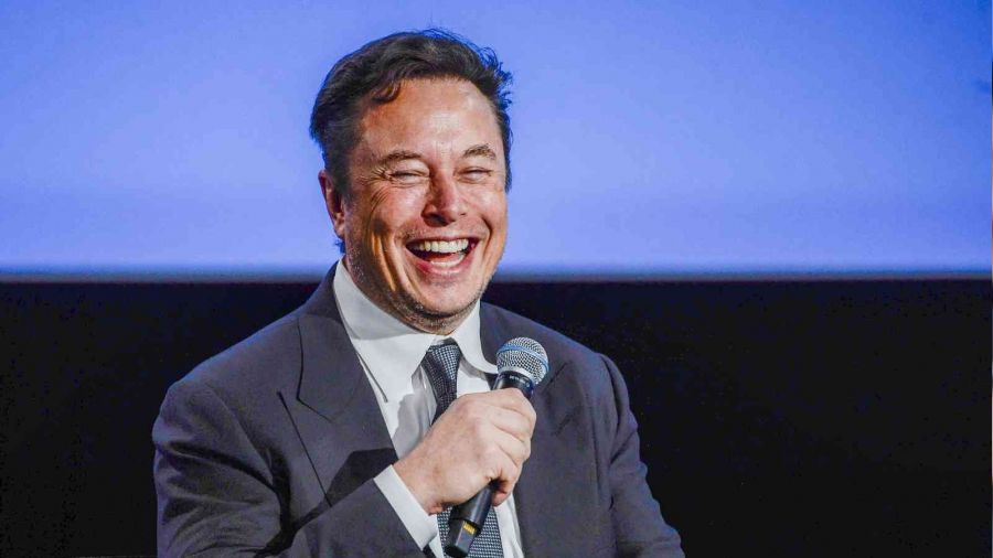 Elon Musk, Twitter y�netim kurulunu feshetti