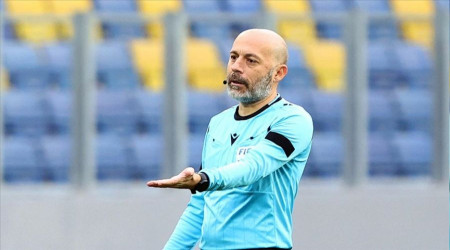 Süper Lig'de 387, uluslararası 204 maç yönetti