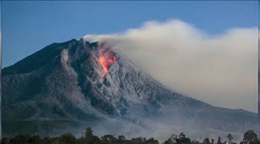 Endonezya'da Ili Lewotolok Yanarda'nda patlama