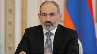 Ermenistan Başbakanı Nikol Paşinyan, yeni seçilen Ulusal Meclis'in ilk birleşimiyle birlikte anayasal prosedür kapsamında hükümetin istifa ettiğini açıkladı