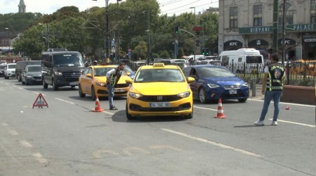 Fahiş ücret isteyen taksicilerin taşıma belgesi askıya alındı