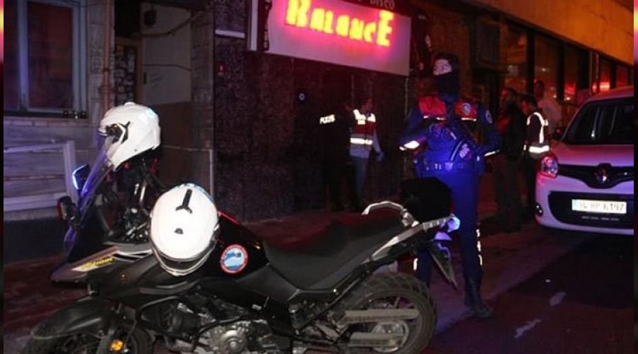 Fatih'te e�lence mekanlar�na denetim