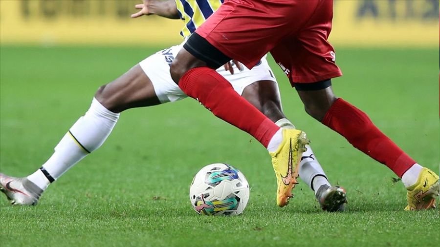 Fenerbah�e Karag�mr�k ile oynayacak