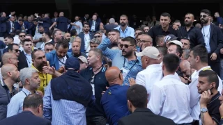 Fenerbahe kongresinde gerginlik
