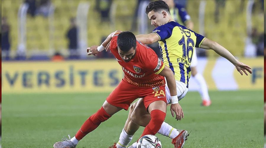 Fenerbahçe kupaya sarıldı