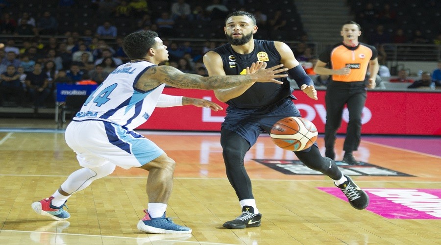 Tyler Ennis ile yollar ayrıldı