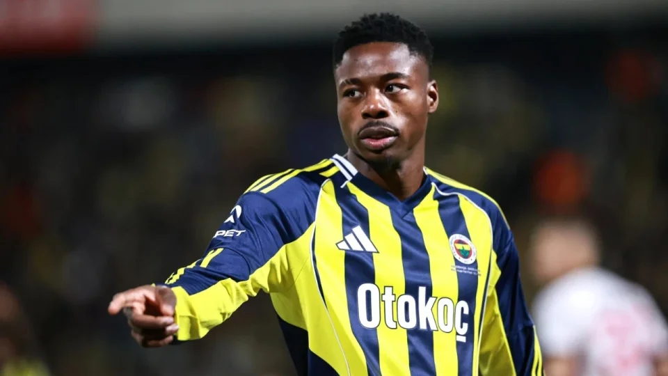 Fenerbahçe'den İngiltere'ye