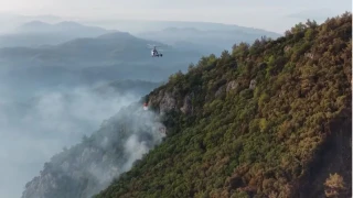 Fethiye'de ekiplerin orman yangını ile ilgili mücadelesi sürüyor