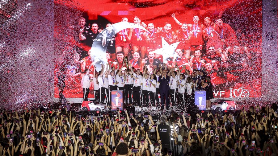 Filenin Sultanları Avrupa şampiyonluğunu kutladı