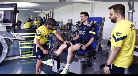 Futbolcular testten getiler