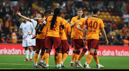 Galatasaray kupada gol oldu yağdı