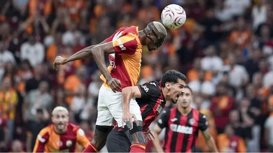 Galatasaray'ın kulübesinde neden hiç hücumcu yok?