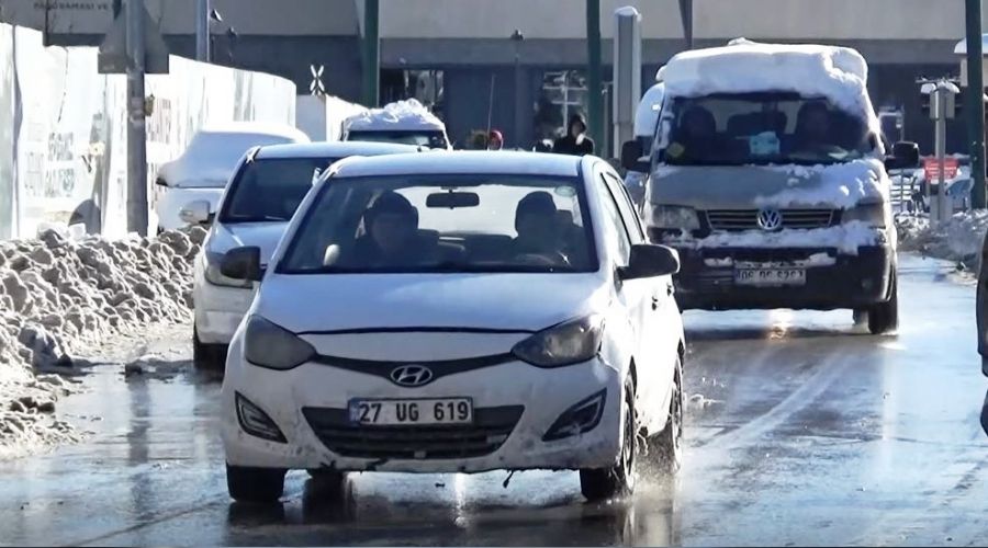 Gaziantep'te kapanan tüm yollar trafiğe açıldı