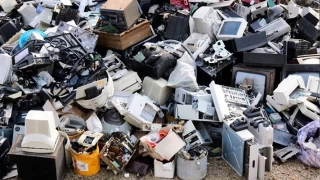 Geri dntrlmeyen elektronik atklar doay tehdit ediyor