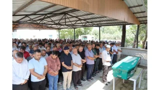 G���kte hayat�n� kaybeden i��i, Kozan'da topra�a verildi