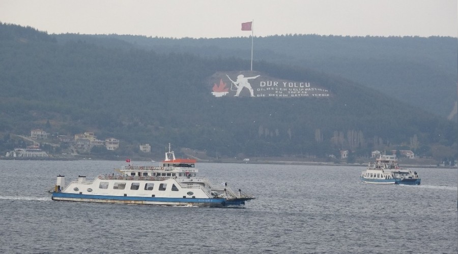 Gökçeada'ya bazı feribot seferleri iptal edildi