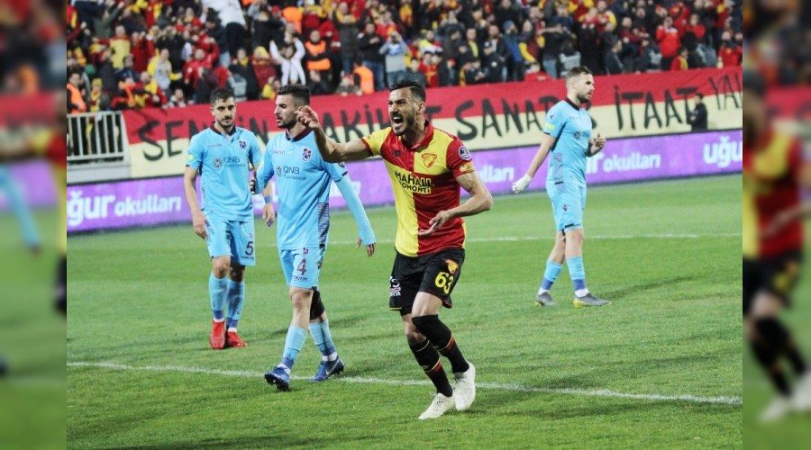 G�ztepe'de ���nc� ayr�l�k