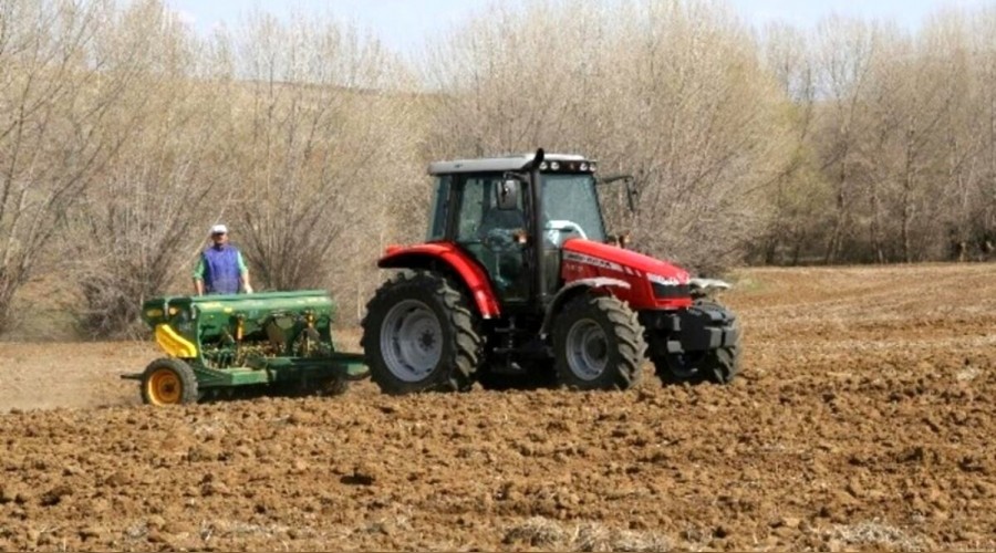 Halkımız evde çiftçimiz sahada