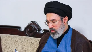 Hamaney: "D��man, askeri d�zeyde a��r darbeler ald��� i�in ciddi bir itibar kayb� ya�amaktad�r"