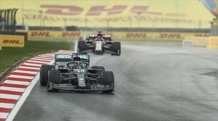 Hamilton 7. şampiyonluğunu ilan etti