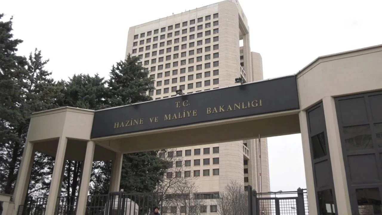 Hazine iki tahvil ihalesiyle 47,5 milyar lira borland