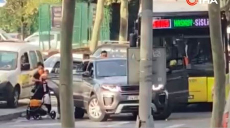 İETT otobüsünün önünü kesti, dehşeti yaşattı