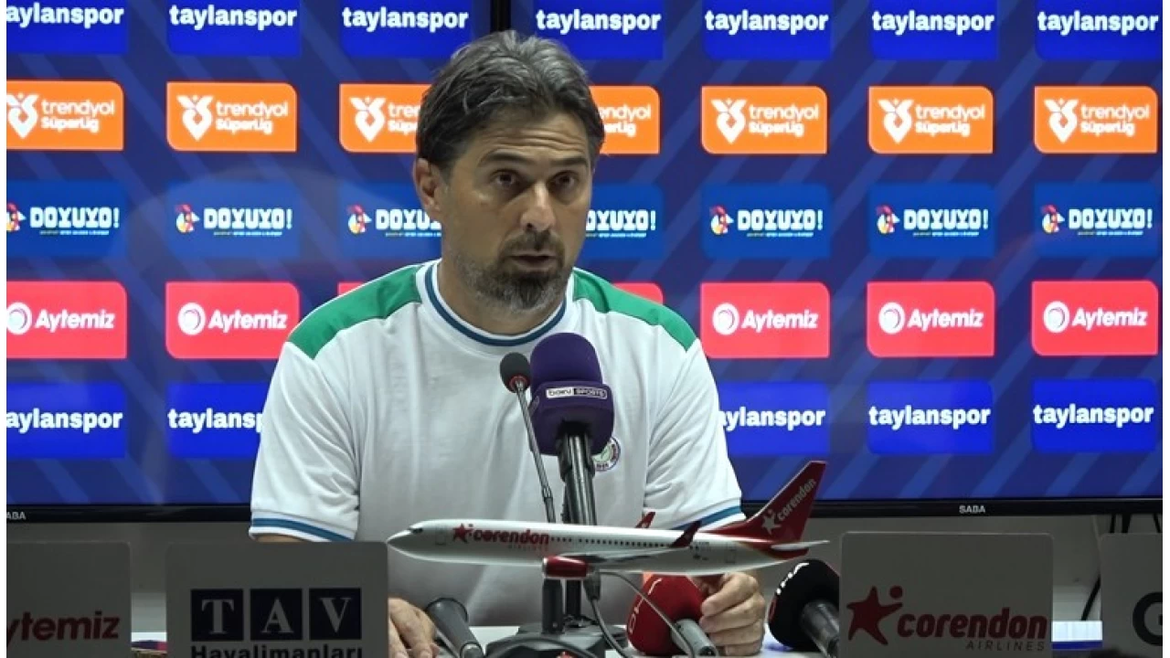 İlhan Palut: "Çok gol kaçırıyoruz maalesef"