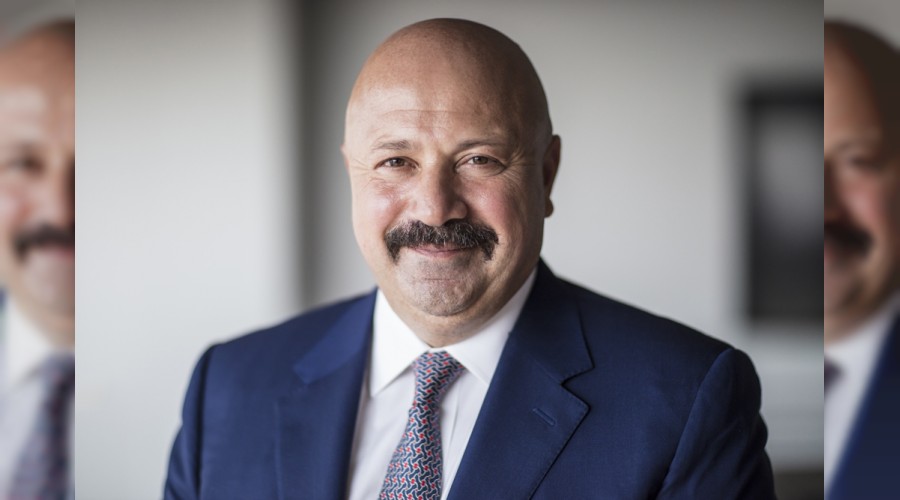 �lk �r�n� kad�nlar i�in geldi