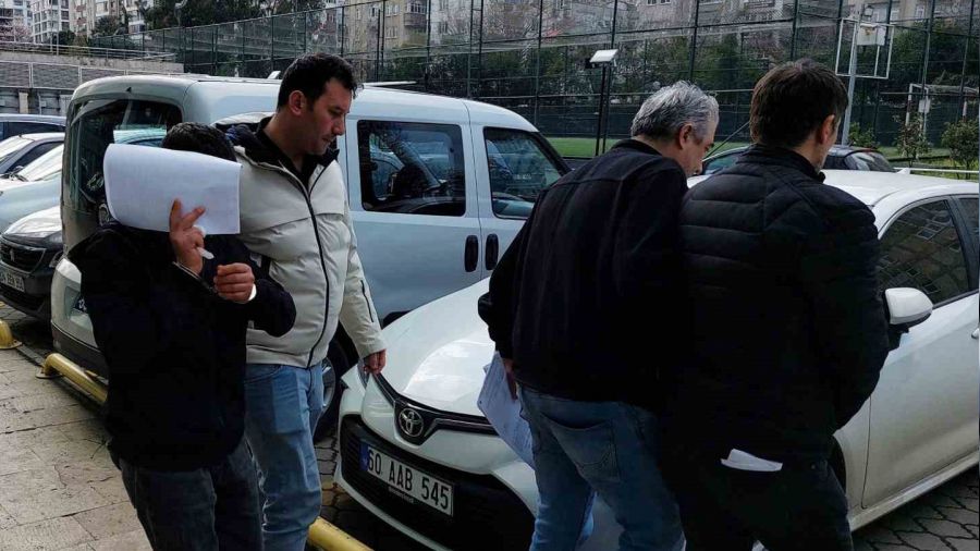 �n�aattan �ald�klar� 110 bin liral�k malzemeyi sosyal medyada sat��a sununca yakaland�lar