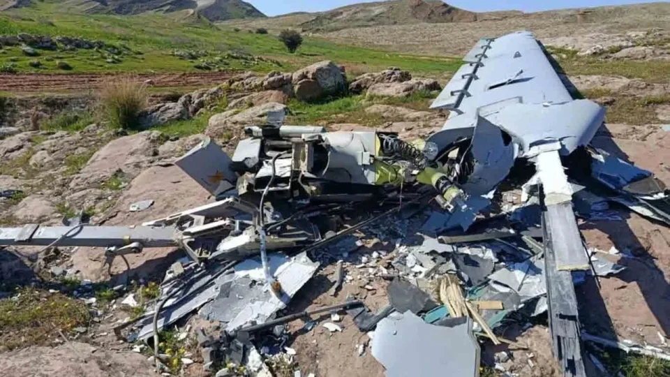 �ran Devrim Muhaf�zlar�: '26 d��man �HA's� d���rd�k'