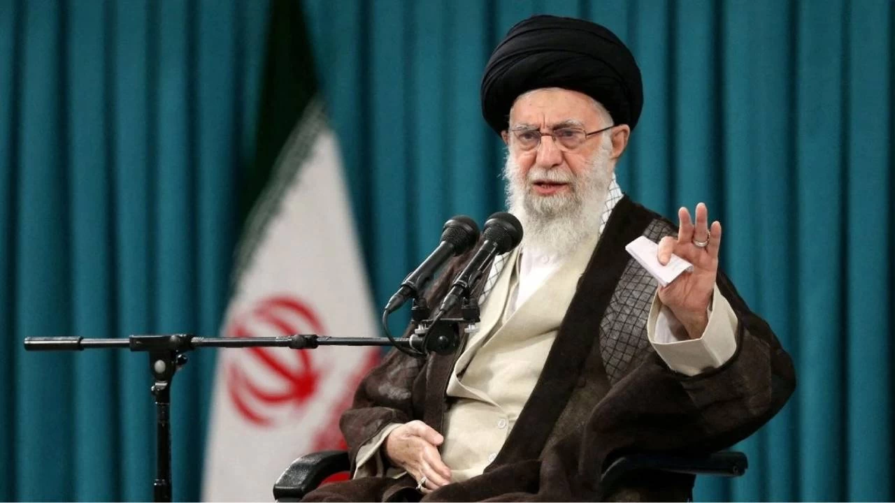 İran lideri Hamaney, Heniyye'nin intikamını almayı vazife kabul ettiklerini söyledi