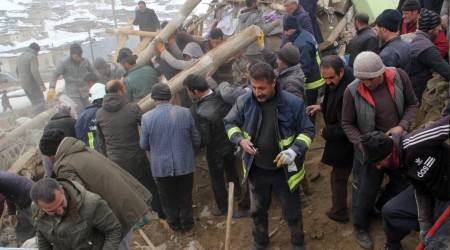 ran'da deprem Van'da can kayb