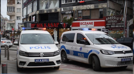 İş merkezinde ölü bulundu