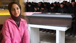 Isparta'daki evinde ölü bulunan öğrenci Sivas'ta defnedildi