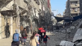 İsrail Cibaliya Mülteci Kampı'nda bir evi bombaladı: 5 ölü